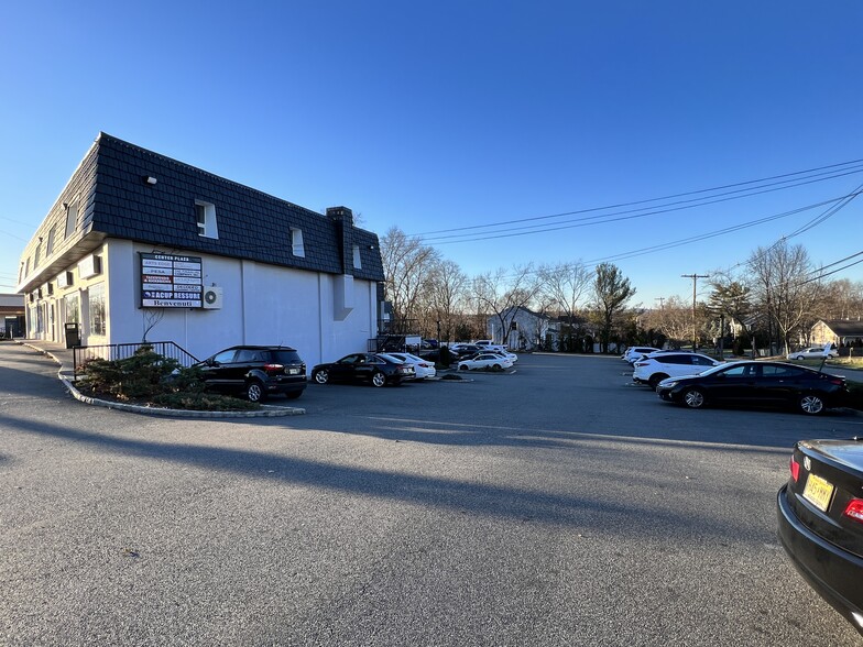 458-466 Ridgedale Ave, East Hanover, NJ à louer - Photo du bâtiment - Image 3 de 9
