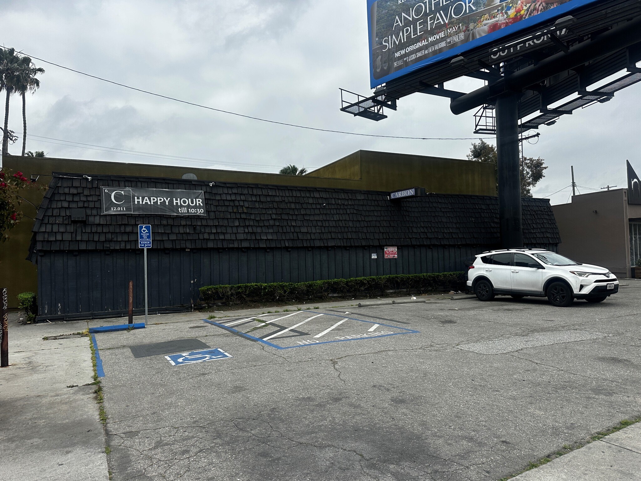 9300 Venice Blvd, Culver City, CA à louer Photo du bâtiment- Image 1 de 7