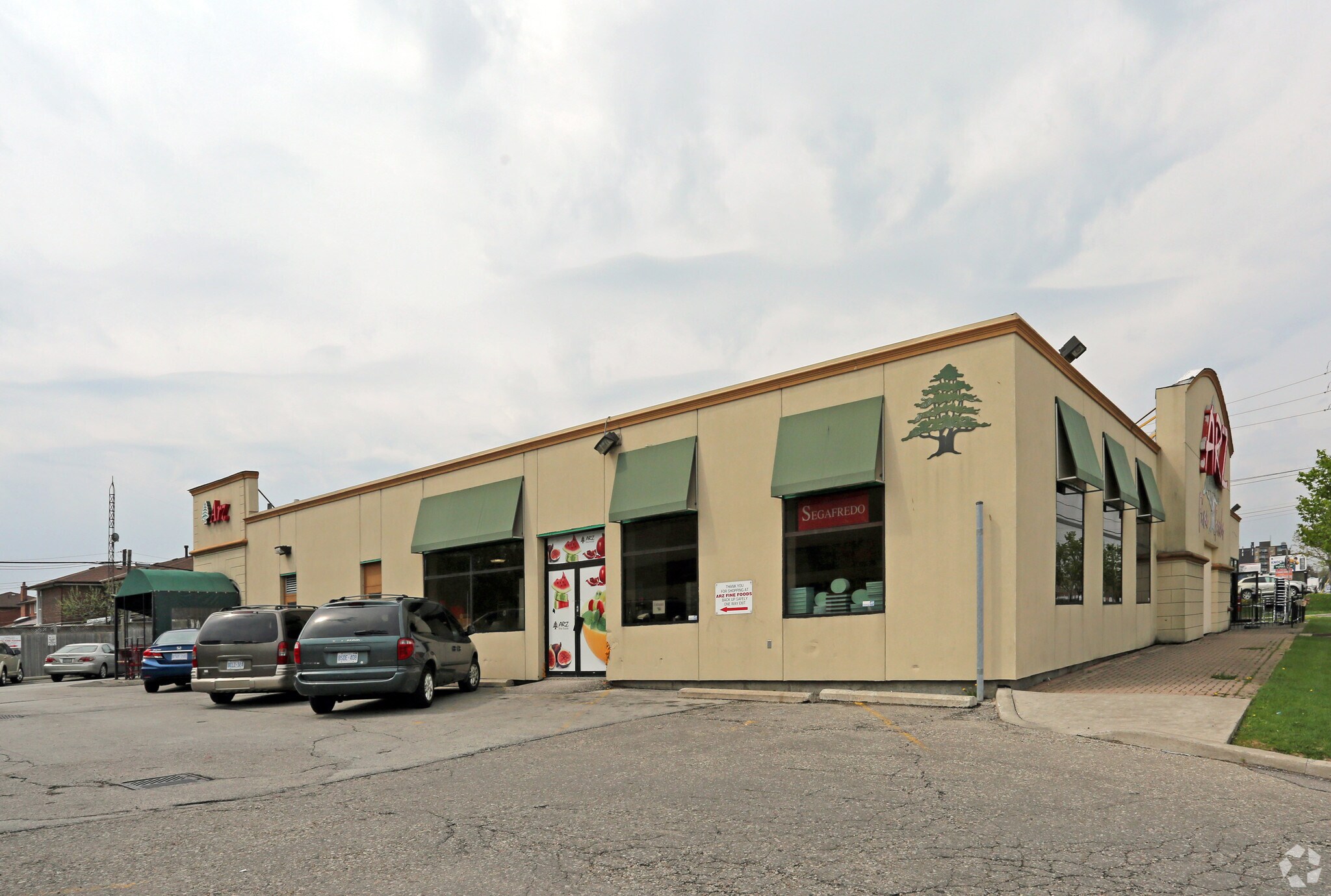 1909 Lawrence Ave E, Toronto, ON for sale Primary Photo- Image 1 of 6