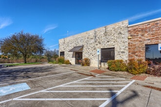 595-605 E US Highway 80 E, Sunnyvale, TX à louer Photo du bâtiment- Image 1 de 22