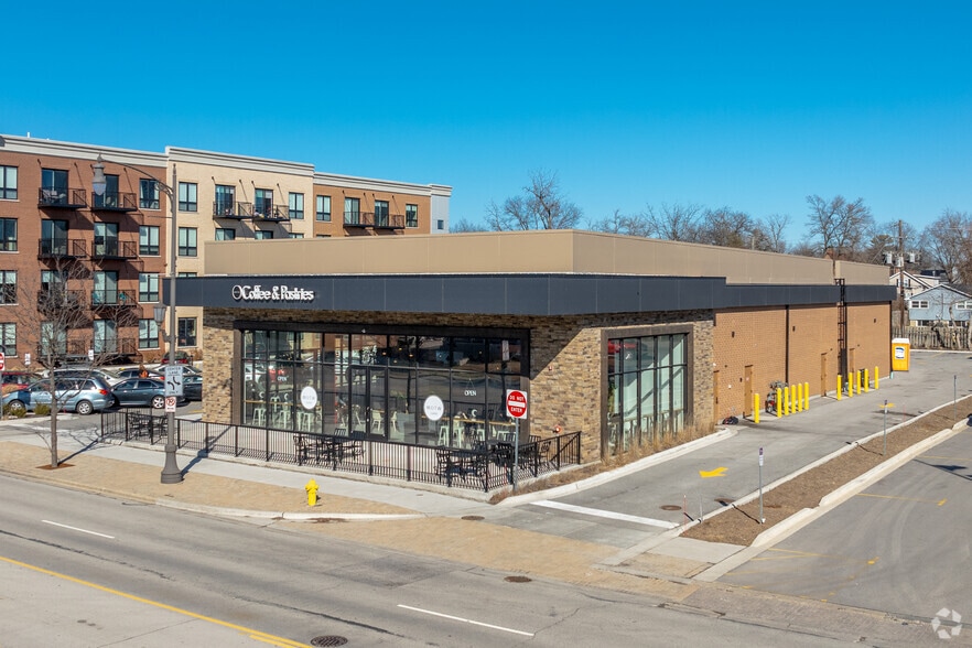 109 S Main St, Lombard, IL for lease - Building Photo - Image 3 of 9