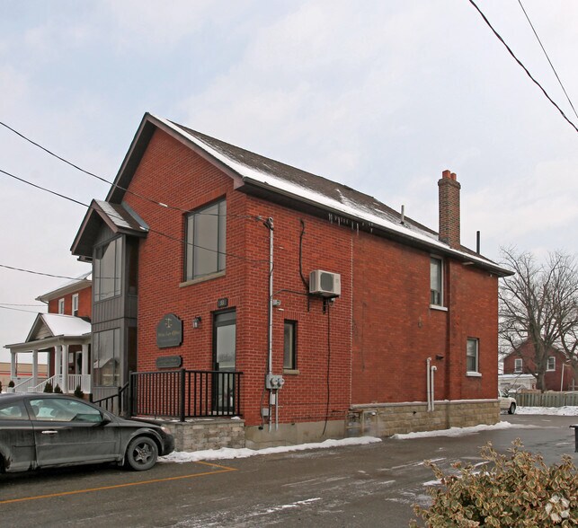 53 Division St, Oshawa, ON à vendre - Photo principale - Image 1 de 1