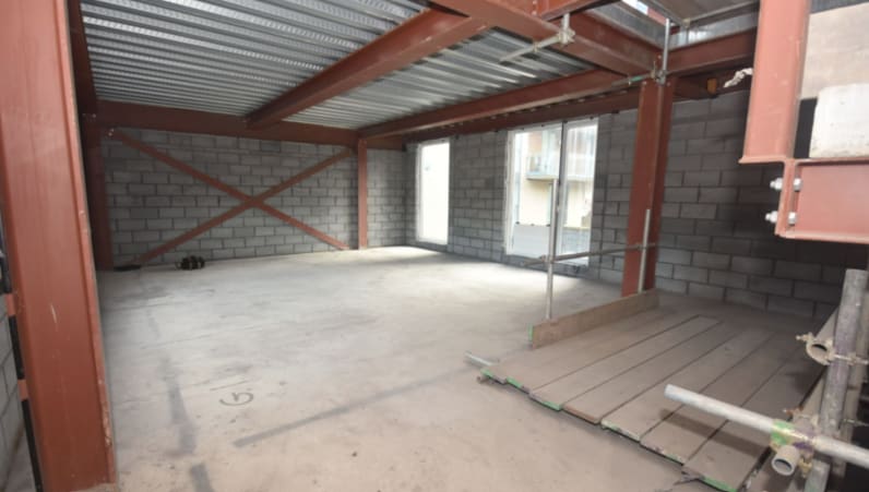 156 Chapel St, Salford, GTM M3 6BF - Unit Commercial Unit 10 -  - Interior Photo - Image 1 of 3