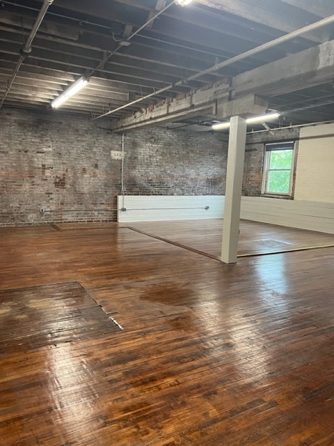 567 Exchange St, Buffalo, NY for lease Interior Photo- Image 1 of 5