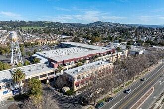 10950 International Blvd, Oakland, CA - Aérien  Vue de la carte