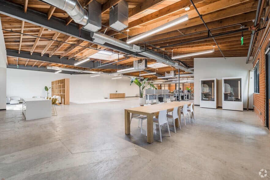 12820 Panama St, Los Angeles, CA à vendre - Photo intérieure - Image 3 de 21