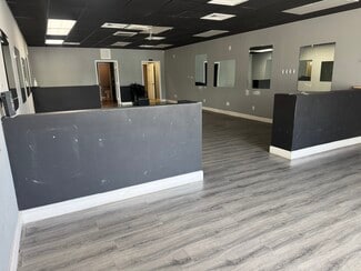 More details for 302 SW Tulip Blvd, Port Saint Lucie, FL - Retail for Lease