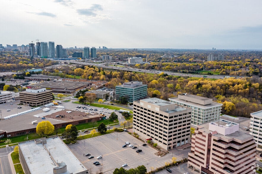 225 Duncan Mill Rd, Toronto, ON à louer - Aérien - Image 2 de 15