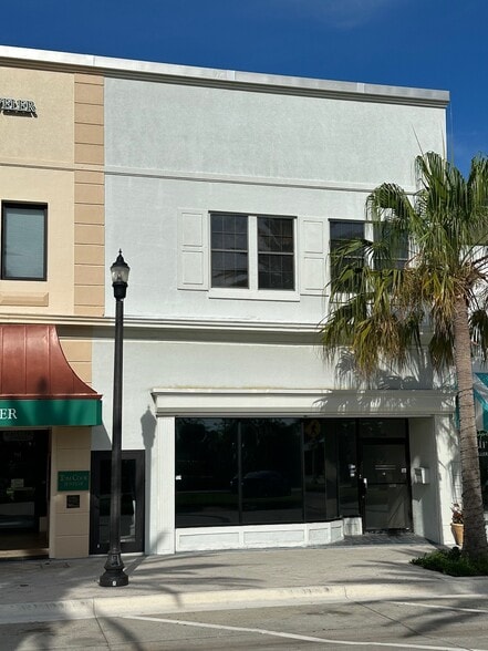 148 S Beach St, Daytona Beach, FL for sale - Building Photo - Image 2 of 2