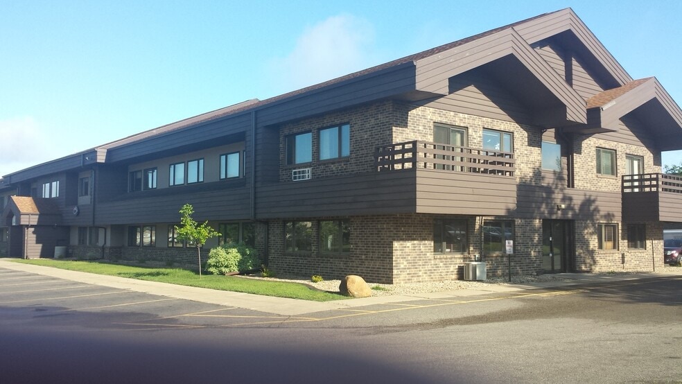 7818 Big Sky Dr, Madison, WI for lease - Building Photo - Image 3 of 14