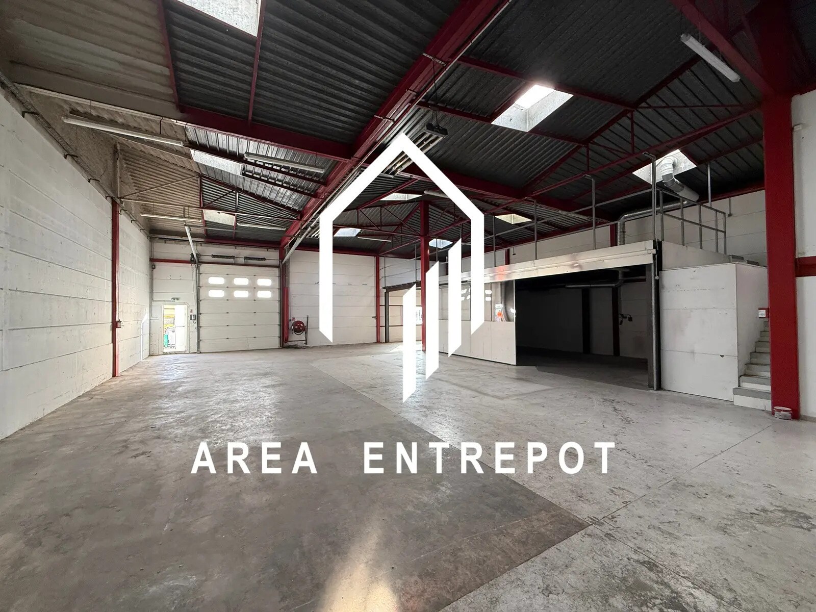 Flex in Marseille for lease Building Photo- Image 1 of 20