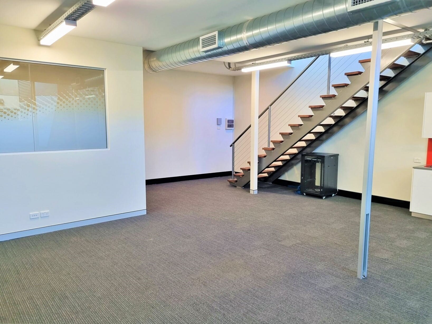 115-117 Old Pittwater Rd, Northern Beaches for lease Interior Photo- Image 1 of 4