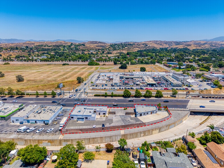 Railroad Medical Buildings portfolio of 2 properties for sale on LoopNet.ca - Aerial - Image 2 of 23