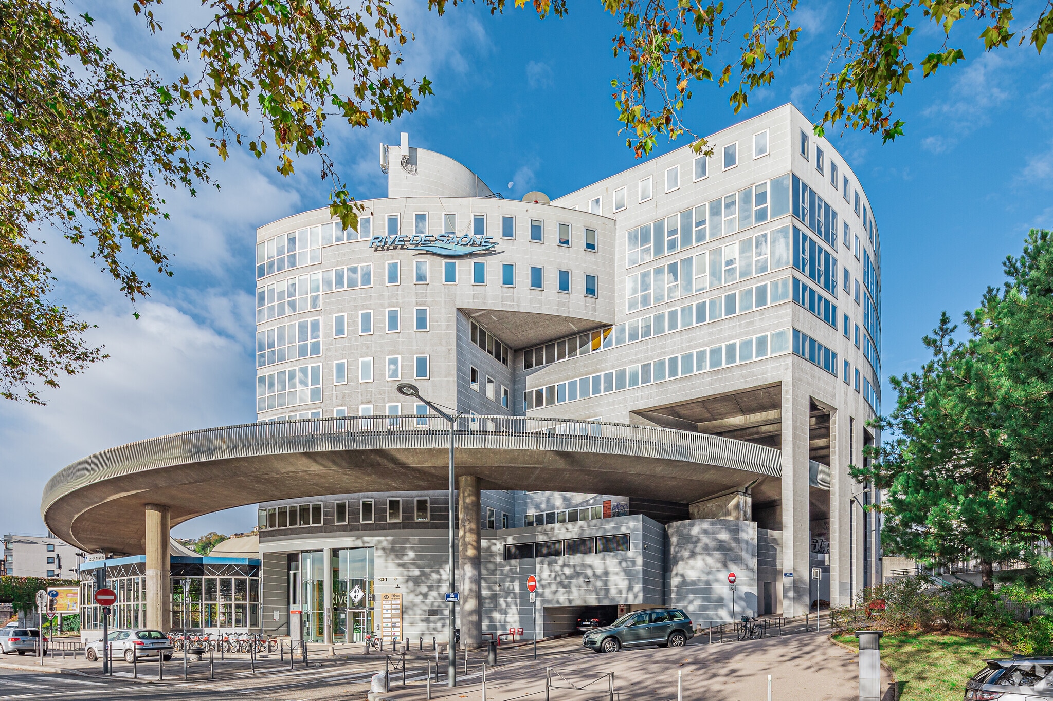 Office in Lyon for lease Primary Photo- Image 1 of 5