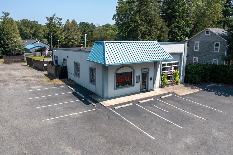 102 NJ-94 Hwy, Blairstown, NJ à vendre - Photo du bâtiment - Image 3 de 21