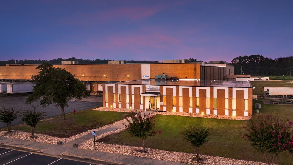 18400 Fieldcrest Rd, Laurel Hill, NC à vendre - Photo du bâtiment - Image 3 de 7