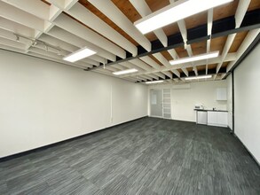 20-28 Maddox St, Alexandria for lease Interior Photo- Image 2 of 6