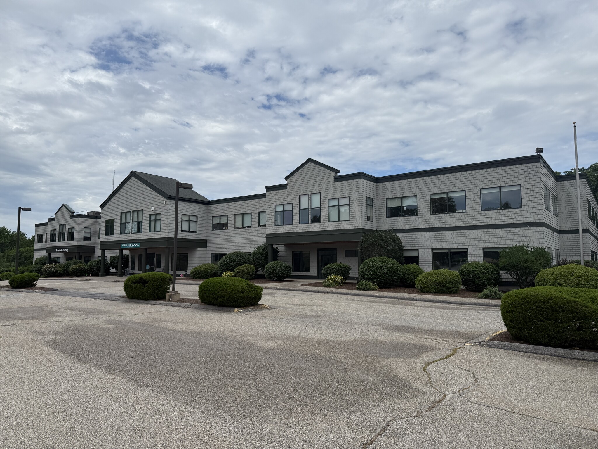 2 Stonewood Dr, Freeport, ME à louer Photo du bâtiment- Image 1 de 10