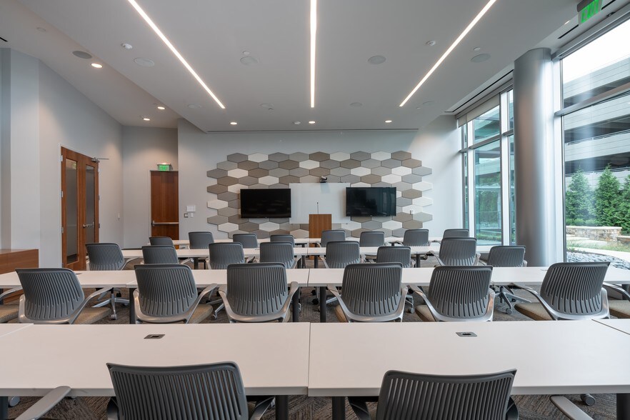 6700 Tower Cir, Franklin, TN à louer - Photo intérieure - Image 3 de 13