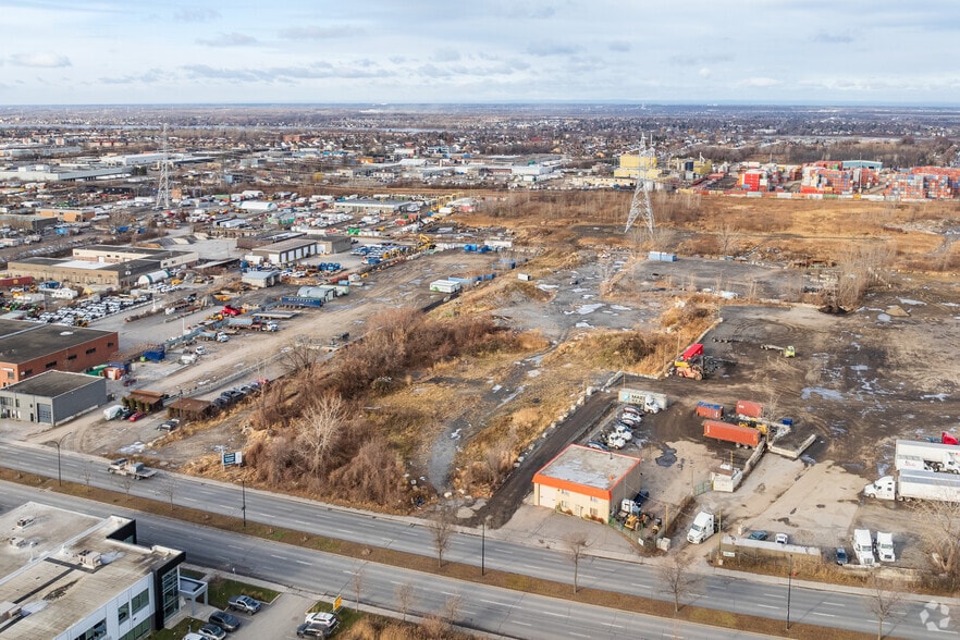 Boul Henri-Bourassa E, Montréal-Est, QC à vendre - Aérien - Image 3 de 3