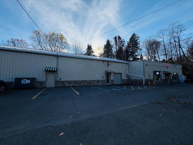 Plus de détails pour 8 Main St, Towanda, PA - Bureau à louer