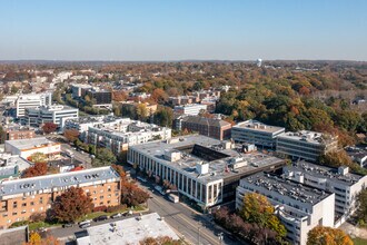 98 Cuttermill Rd, Great Neck, NY - Aérien Vue de la carte - Image1