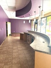 2100 S Hurstbourne Pky, Louisville, KY à louer Photo intérieure- Image 2 de 8