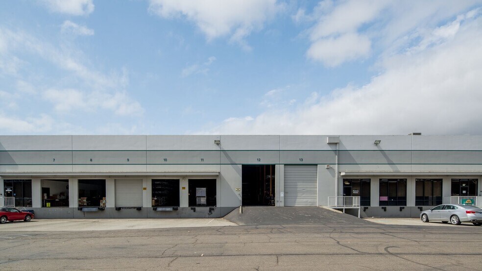 1979-1999 Davis St, San Leandro, CA à louer - Photo du bâtiment - Image 2 de 5