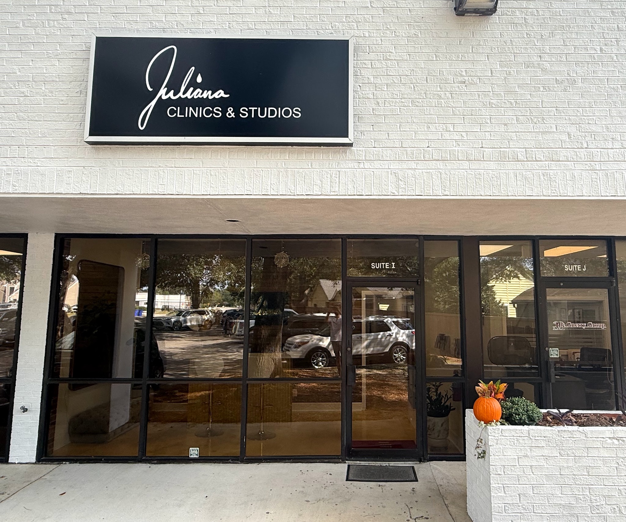 1051 Johnnie Dodds Blvd, Mount Pleasant, SC à louer Photo intérieure- Image 1 de 11