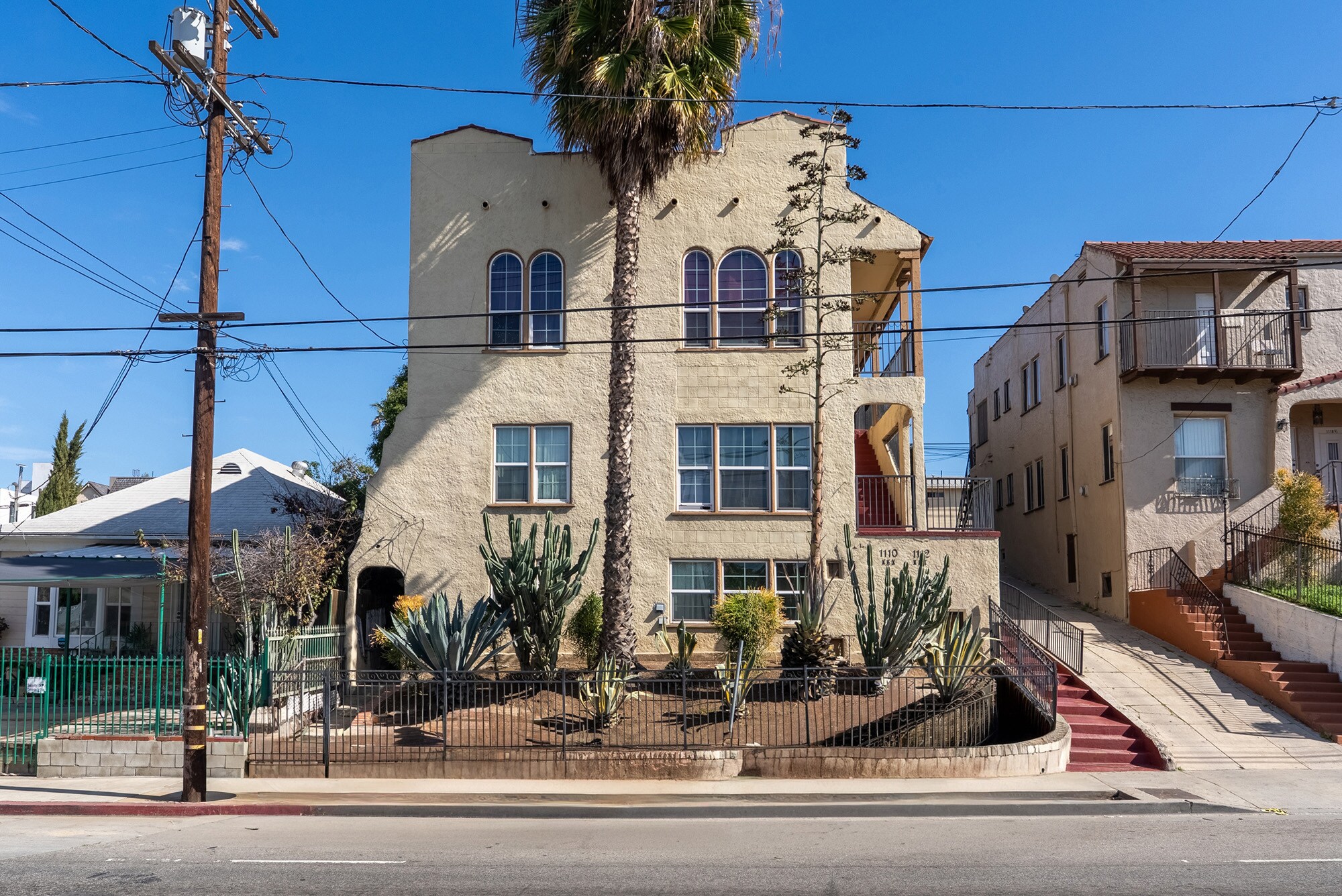 1110 S Normandie Ave, Los Angeles, CA à vendre Photo principale- Image 1 de 10