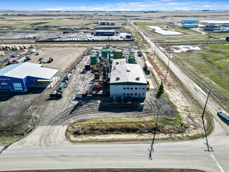 450254 82 St E, Foothills No 31, AB à vendre - Photo du bâtiment - Image 2 de 10