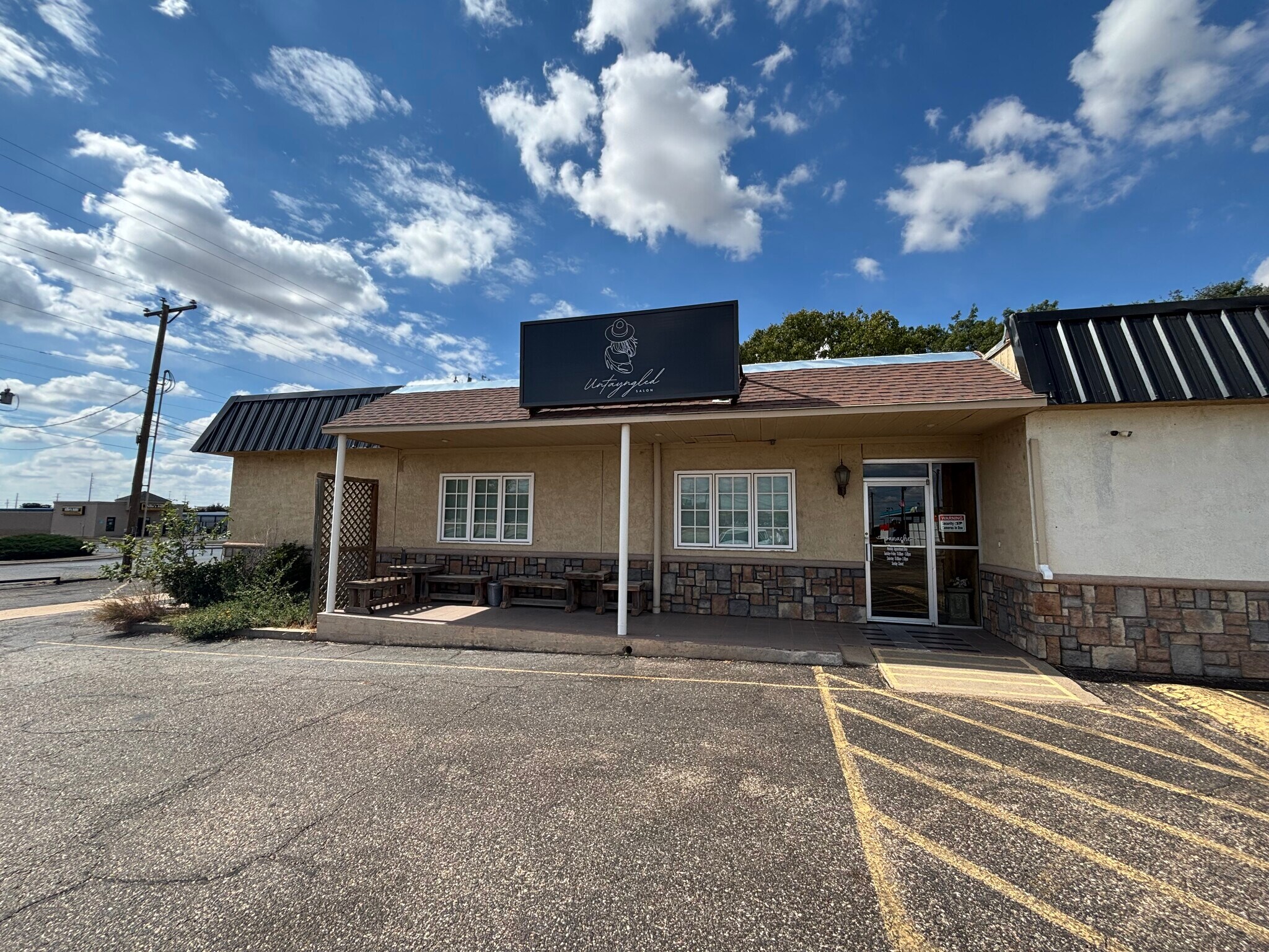 5217 50th St, Lubbock, TX for sale Interior Photo- Image 1 of 16
