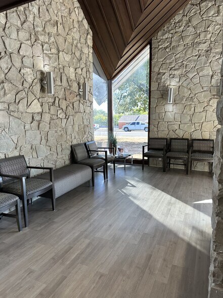 3501 NW 50th St, Oklahoma City, OK à louer - Photo intérieure - Image 3 de 10