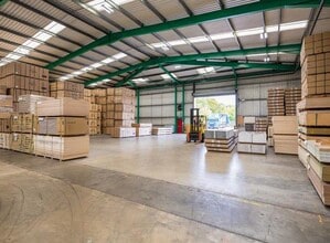 Bristol Rd, Allington à louer Photo intérieure- Image 2 de 2