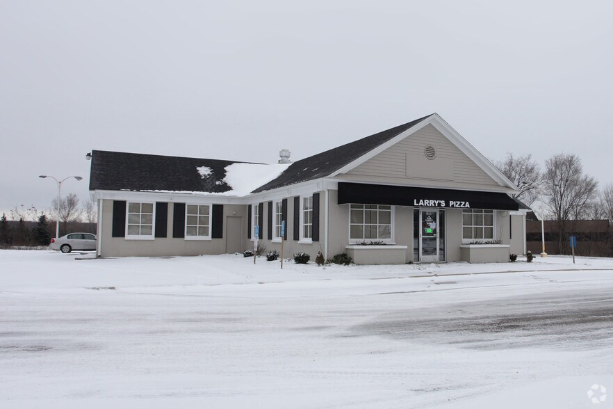 3100 Plainfield Ave NE, Grand Rapids, MI à louer - Photo du bâtiment - Image 2 de 3