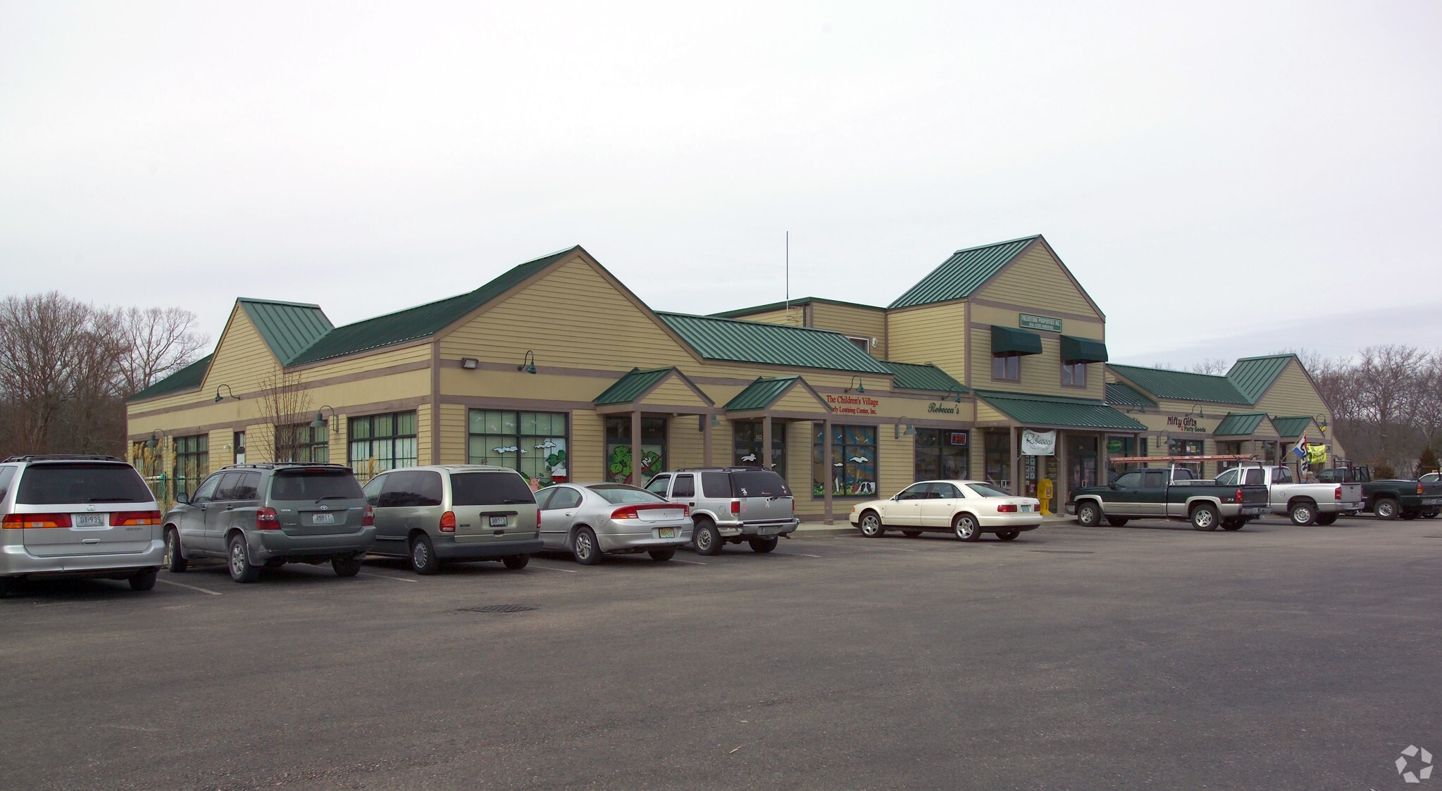 561-567 S County Trl, Exeter, RI for lease Primary Photo- Image 1 of 4