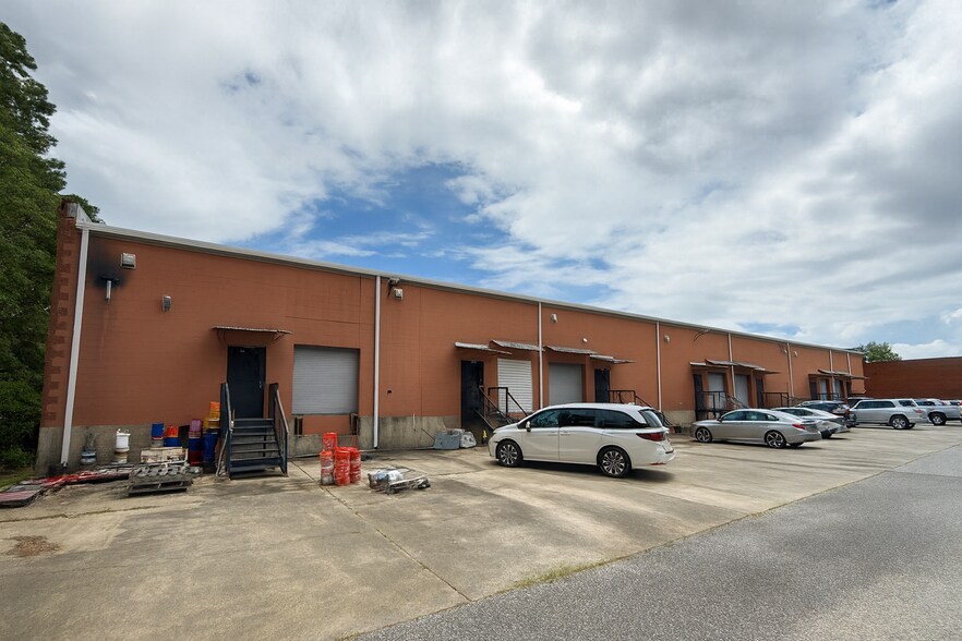 2515 E Glenn Ave, Auburn, AL à louer - Photo du bâtiment - Image 3 de 3
