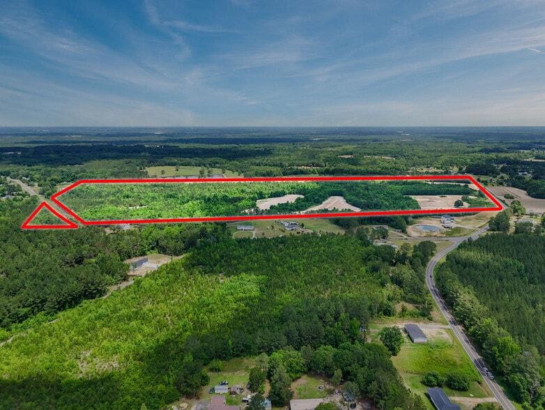 2044 Wire, Bunnlevel, NC for sale - Building Photo - Image 3 of 18