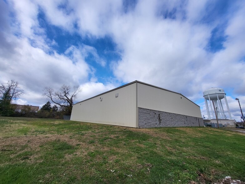 516 Adele Ave, Joplin, MO à vendre - Photo du bâtiment - Image 2 de 57