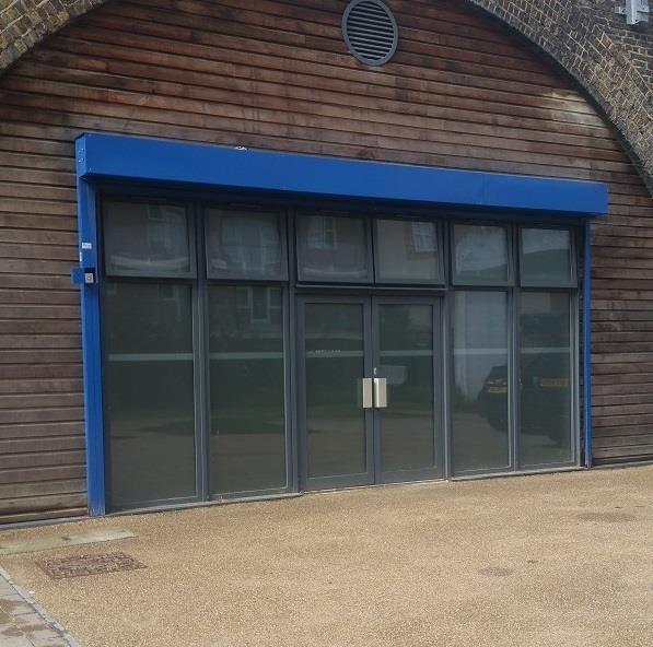 Arch 32 Stanley Rd, Harrow for lease Primary Photo- Image 1 of 4