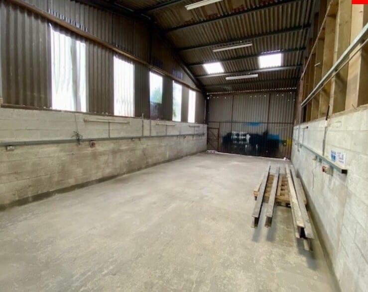 5C Bath Rd, Newbury for lease - Interior Photo - Image 3 of 4