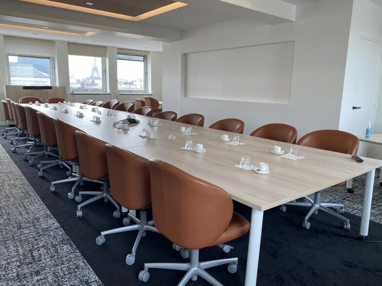 Bureau dans Paris à vendre - Photo du bâtiment - Image 2 de 7