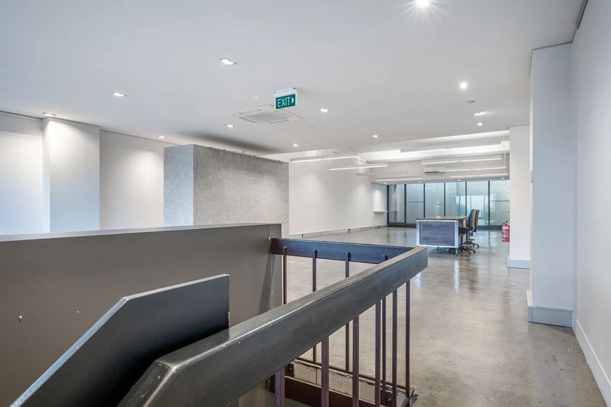 21 Newton St, Cremorne for sale - Interior Photo - Image 2 of 6