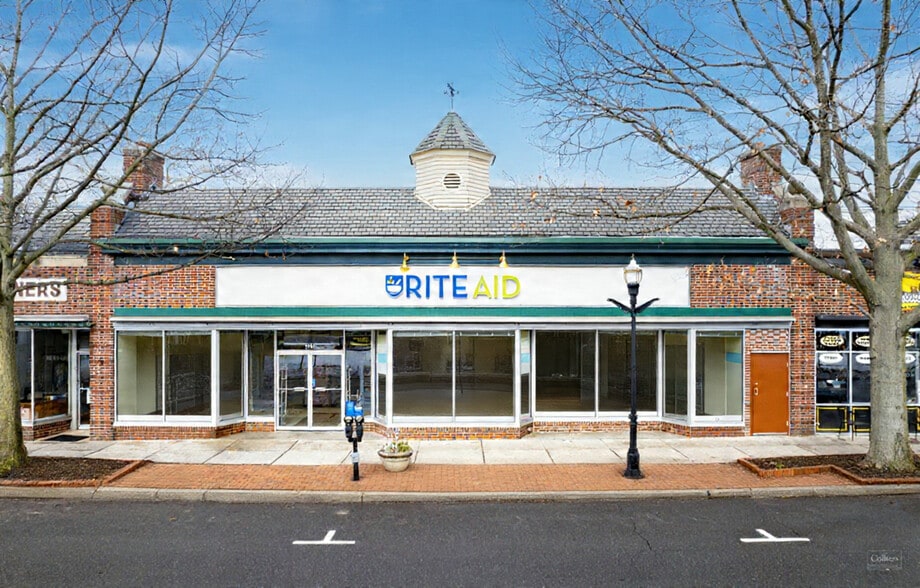 121 W Main St, Moorestown, NJ for lease - Building Photo - Image 2 of 11