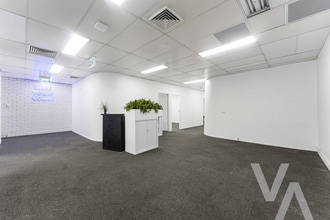 112-118 Darby St, Cooks Hill for lease Interior Photo- Image 2 of 8