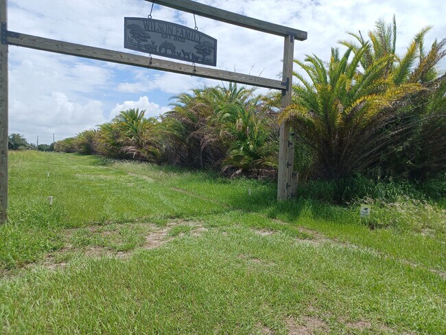 More details for 46515 State Road 64 E, Myakka City, FL - Land for Sale