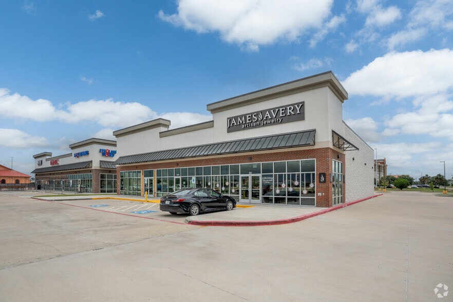 8450 Memorial Blvd, Port Arthur, TX for lease - Building Photo - Image 1 of 5