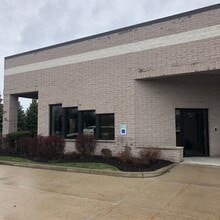 8613-8623 Tyler Blvd, Mentor, OH for lease Interior Photo- Image 2 of 2