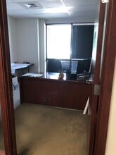 1848 Charter Ln, Lancaster, PA for lease Interior Photo- Image 1 of 2