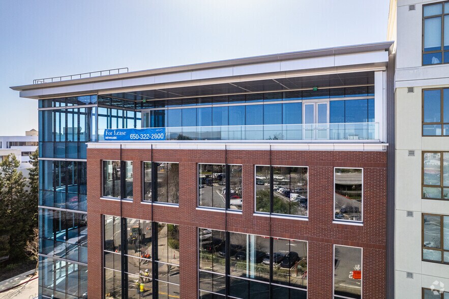 610 Walnut St, Redwood City, CA à louer - Photo du bâtiment - Image 3 de 14